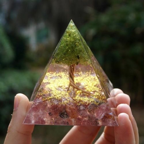 Energy Healing Pyramid Crystal